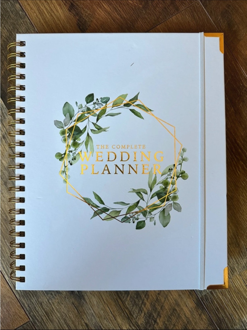 The Complete Wedding Planner by Your Perfect Day Gold & Green Gold-Accent Weddin